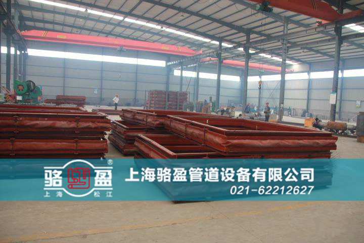 香港機(jī)場赤鱲角<a href=http://www.tayouhui.com target=_blank class=infotextkey>非金屬補(bǔ)償器</a>生產(chǎn)廠家